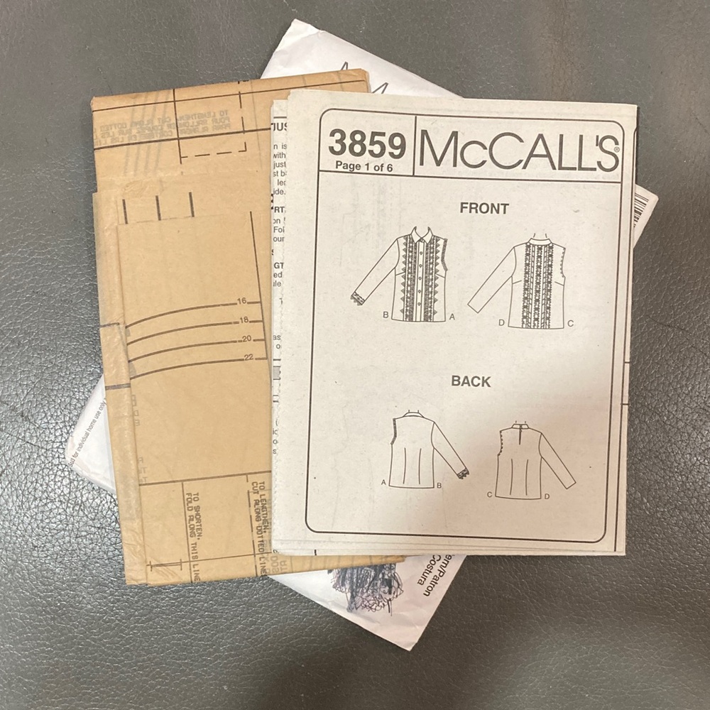 McCall's Pattern 3859 - Picture 3 of 3
